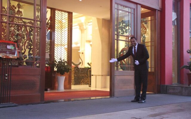 Yonghegong Hotel