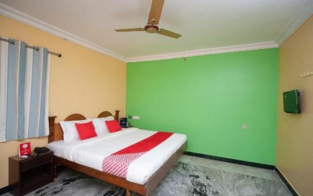OYO 26746 Sruthi Residency