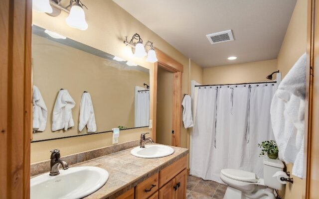 4,000sqft Private Luxury Home Htd Game Rm & Kids Bonus Rm Hot Tub