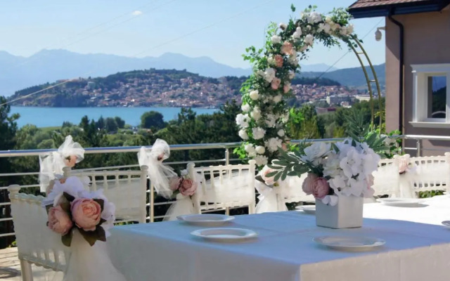 Villa Megdani