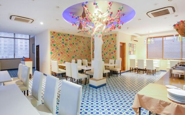 FabHotel Yesmark Gachibowli