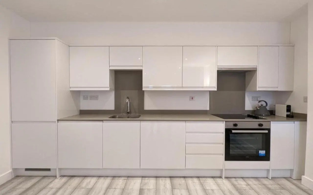 Hounslow Apartments by Charles Hope