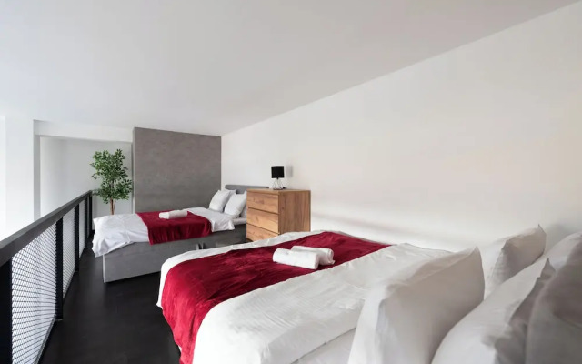 Stylish apartments near center