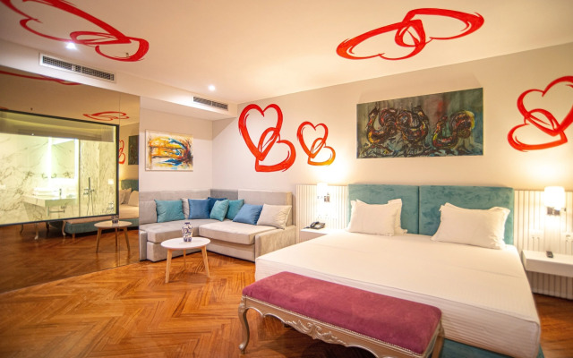 Bougainville Bay Hotel