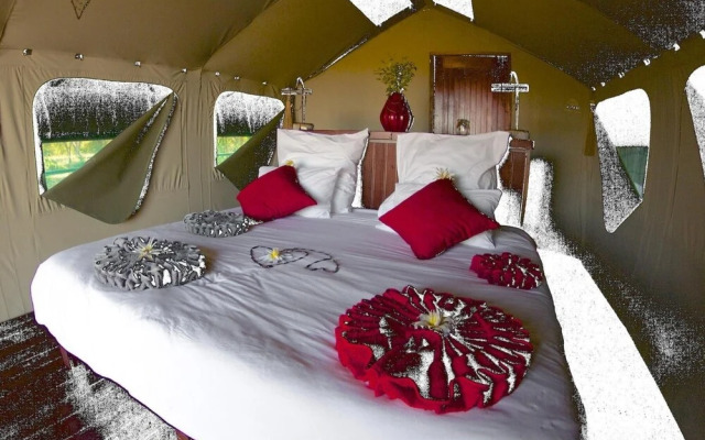Nkasa Lupala Tented Lodge