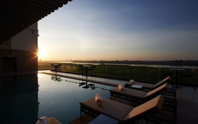 Eastin Hotel Vientiane