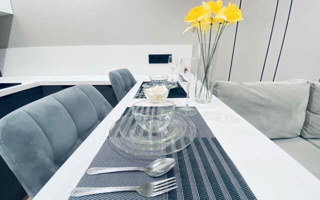 Апартаменты на улице Сергея Макеева 1