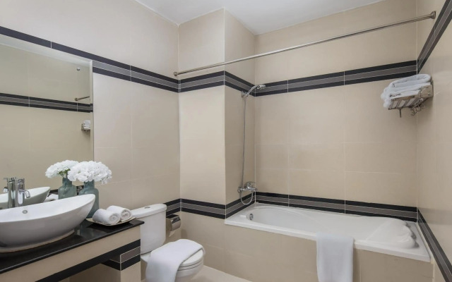 Altos Hotel