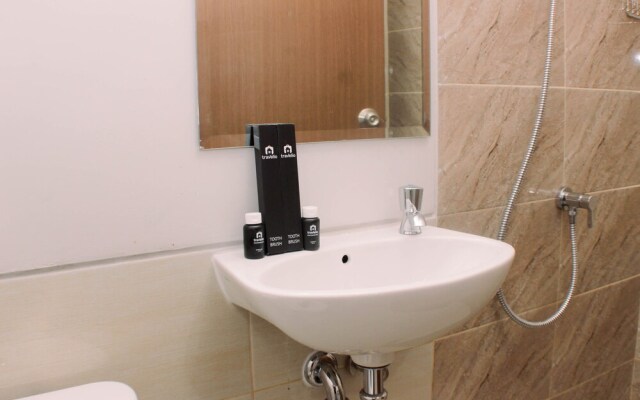 Fancy And Comfy Studio Apartment At Transpark Juanda Bekasi