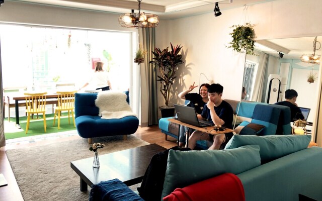 Mint Paradise Guesthouse