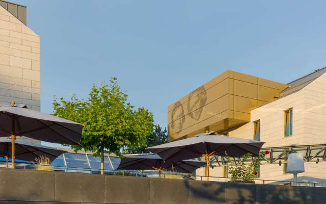 Hotel Gude
