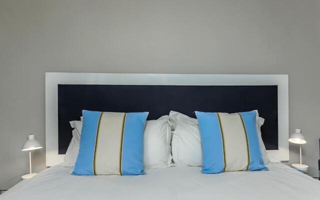 Seven Palms - Tranquility on Dover