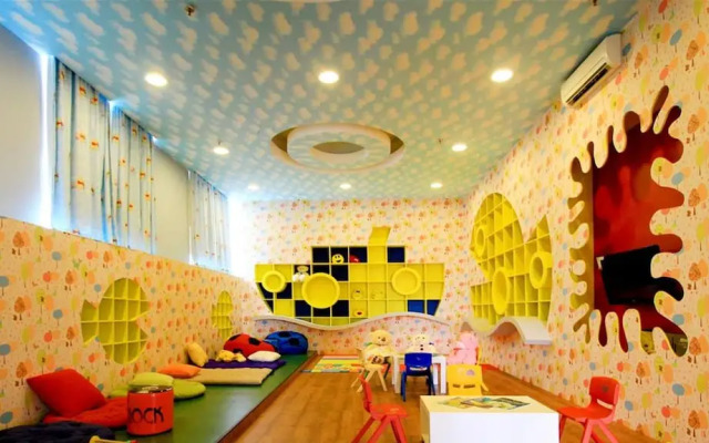 Comfort And Simply Look 1Br At Bellezza Apartment