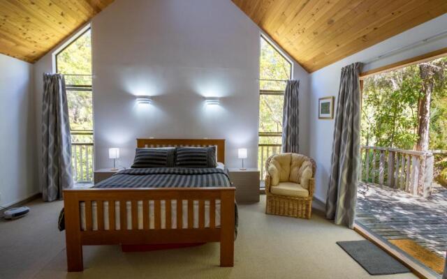 Kanuka House - Kaiteriteri Holiday Home