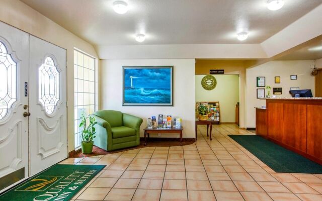 Quality Inn & Suites Redwood Coast