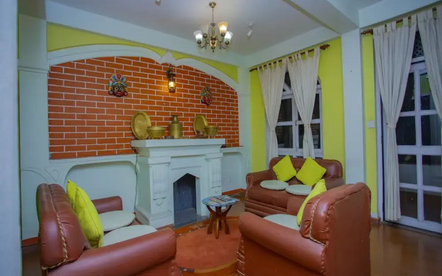 OYO 307 Hari's Home