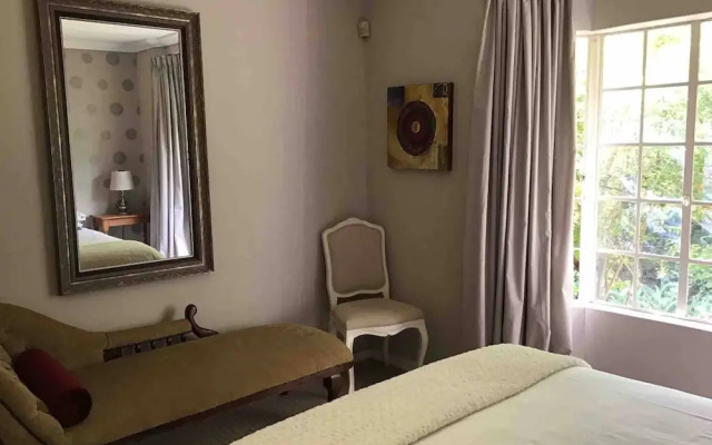Fully Furnished 3 Bedroom House In in Pentagon Park Bloemfontein