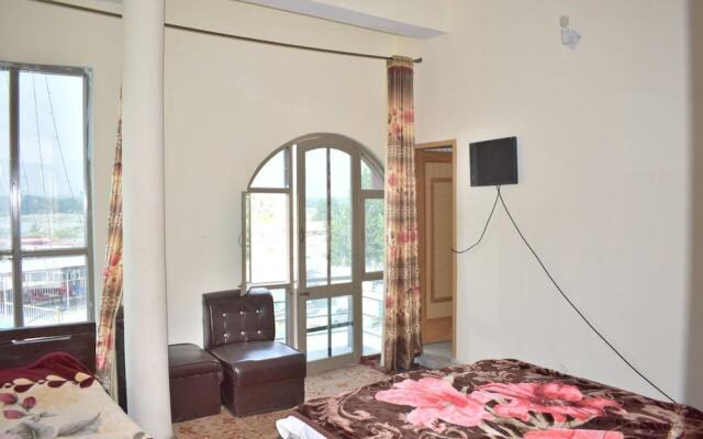 Swat Riverina Hotel
