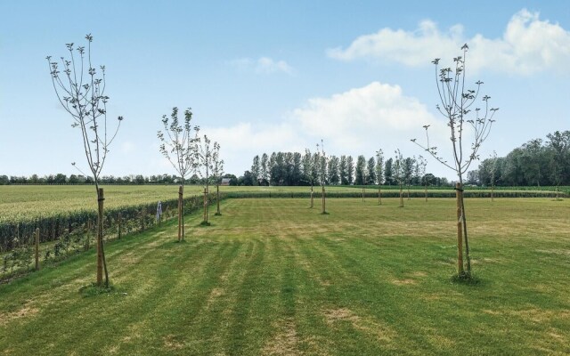 Stunning Home in Wellen With 4 Bedrooms and Wifi