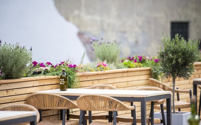 Holzfellas Hotel & Restaurant