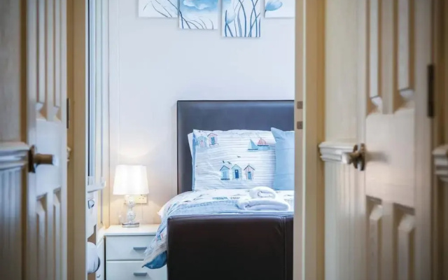 2 Manor Lodge - 2 Bedroom Lodge - Pendine