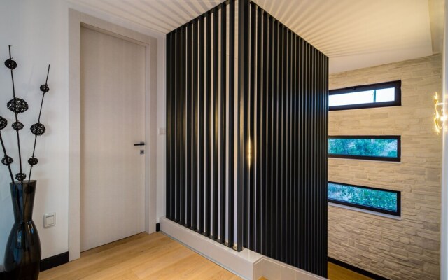 Luxury Villa Golden Eye