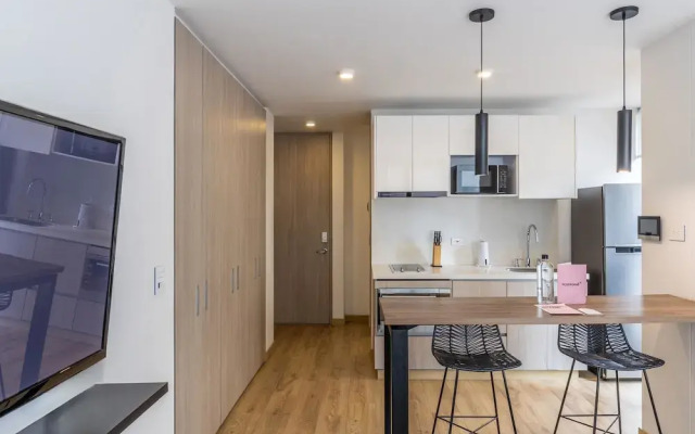 w Splendid Loft in Santa Ana