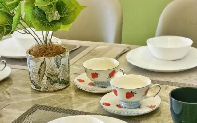 Yussy 4Bedroom Condo at R&F Princess Cove