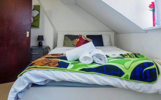 WoodHus Executive Double Room  6