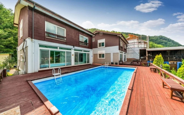 Hongcheon Tteul Pension