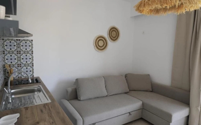 Maria Apartments by Checkin
