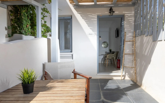 Ampelos  Inn