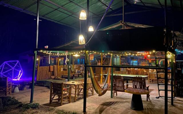 Tribal Pai Backpackers - Adults Only