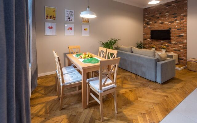 Fragola Between Old Town and Jewish Quarter