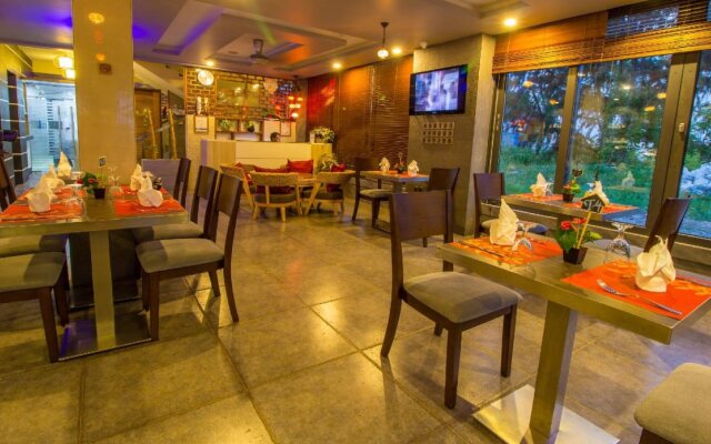 Airport Comfort Inn Premium Hotel