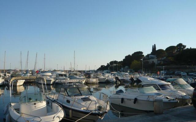 Appartement A Carqueiranne