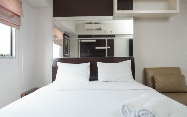 Strategic Location 1BR The Wave Apartment with City View