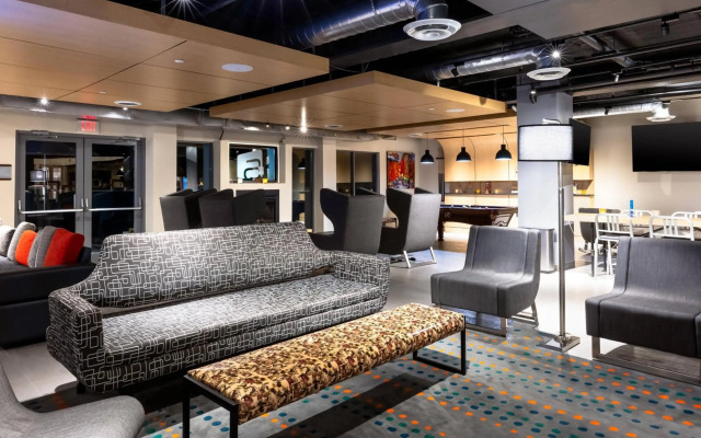 Aloft Columbia Harbison