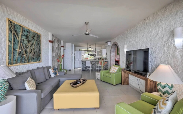 Puerto Vallarta Condo w/ Pool - Walk to La Playa!