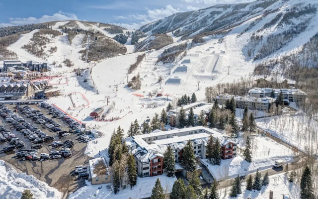 Snow Flower 126 2 Bedroom Condo