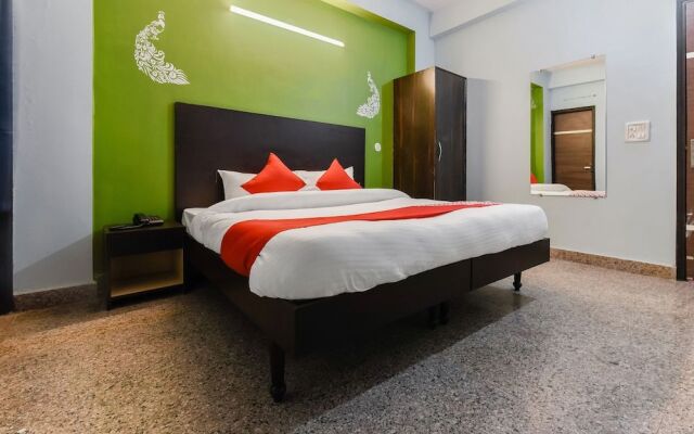 OYO Flagship 30504 PR Residency
