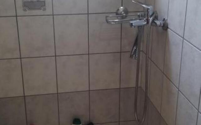 3 bedrooms house