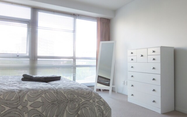 Luxury Apartment at Hobson Gardens
