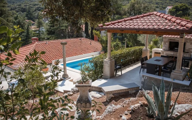 Villa Nada - Unique and Artistic