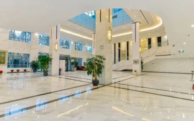 Shanghai Sports University Exchange Center Hotel (Changhai Hospital)