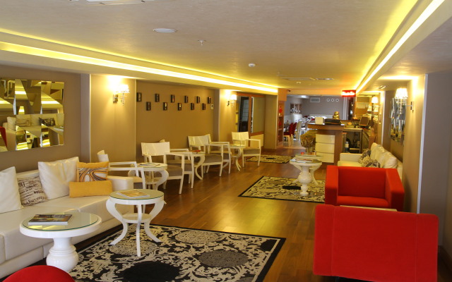 The Time Hotel Old City