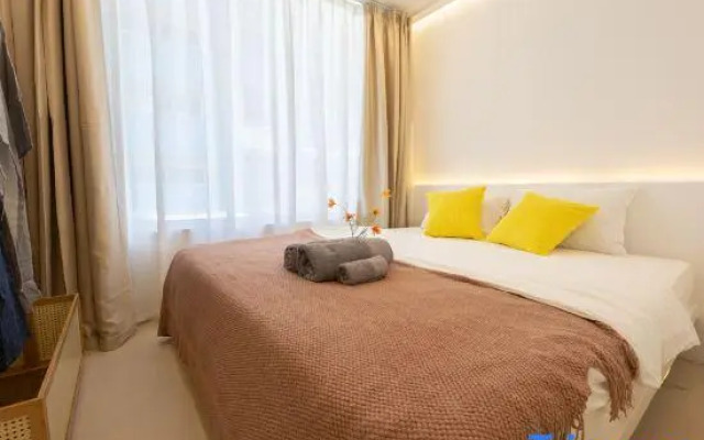 Ratchada Retreat Boutique Suites