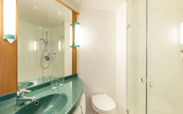 ibis Luebeck City