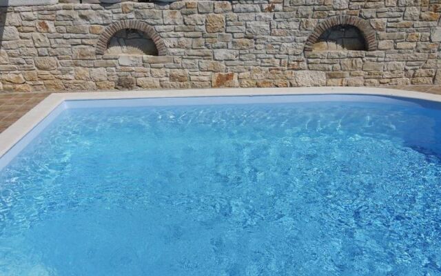 Holiday House Marina