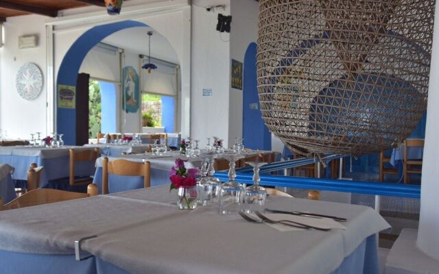 Hotel Eunymos - Trattoria Da Francesco Panarea